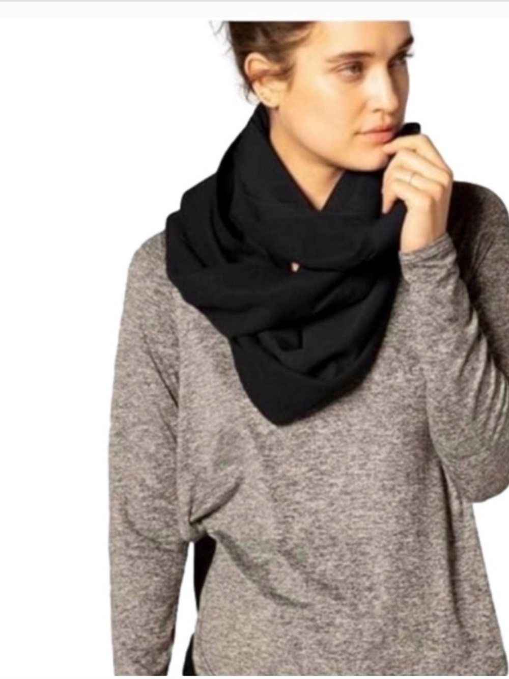 NEW Beyond Yoga Pocket Infinity Scarf